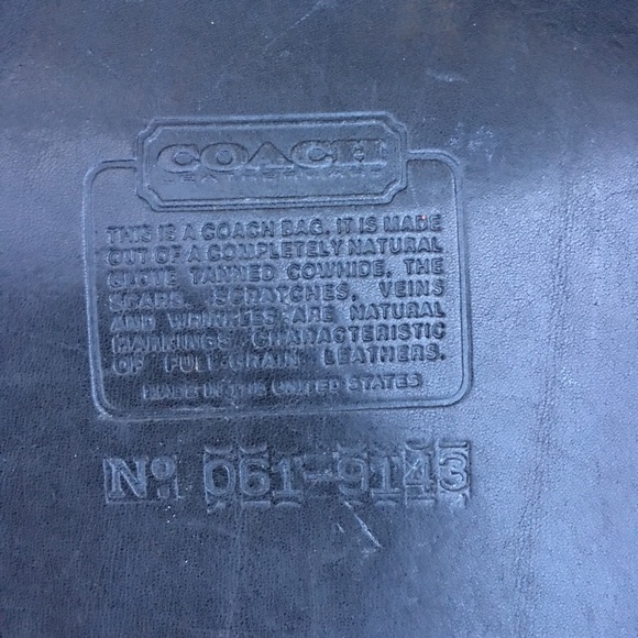 COACH messenger black/tan trim, fold snap closure - Picture 4 of 8